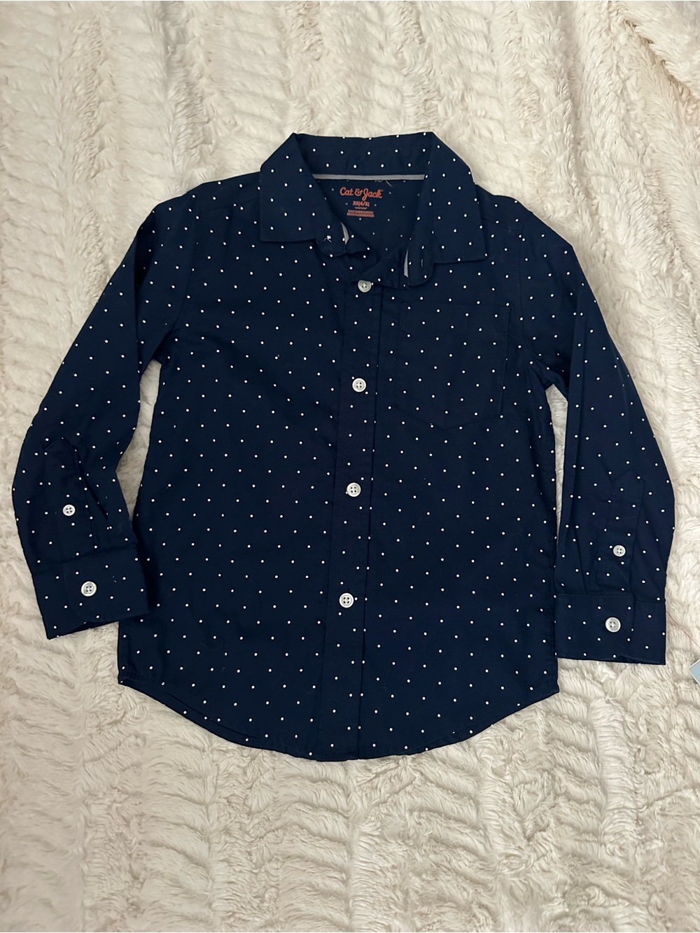 Cat & Jack Navy Dot Long Sleeve Button-Down Shirt with collar size 4/5 XS